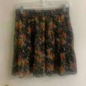 Floral mini skirt.